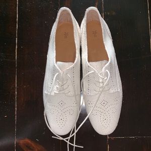 Frye Terri Perf Oxford- never worn